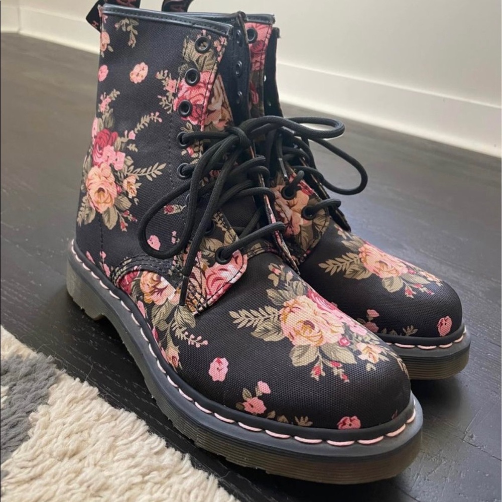 Floral Dr.Martens